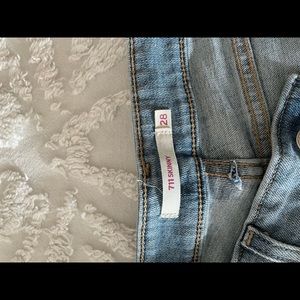 Levi’s skinny jeans